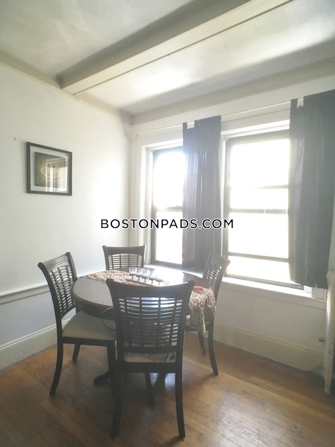 Boston - $3,000 /mo