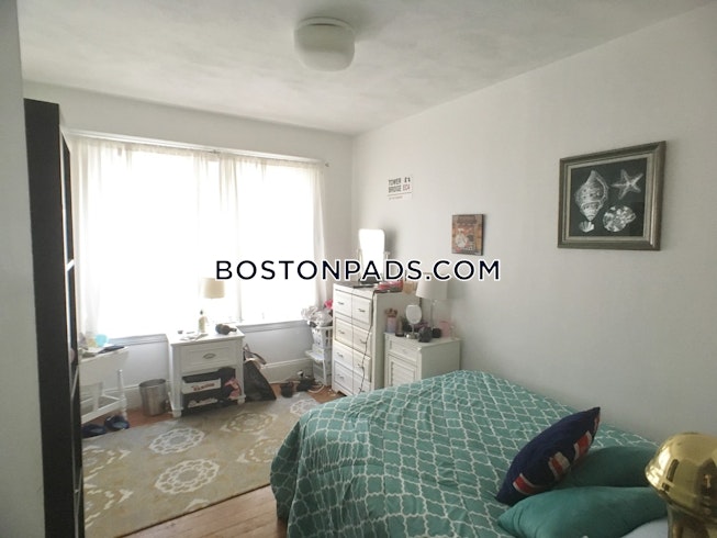 Boston - $3,000 /mo