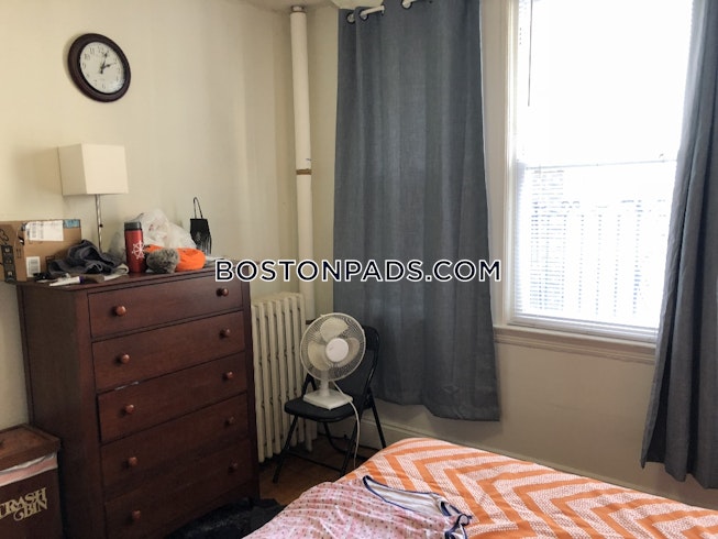 Boston - $2,750 /mo