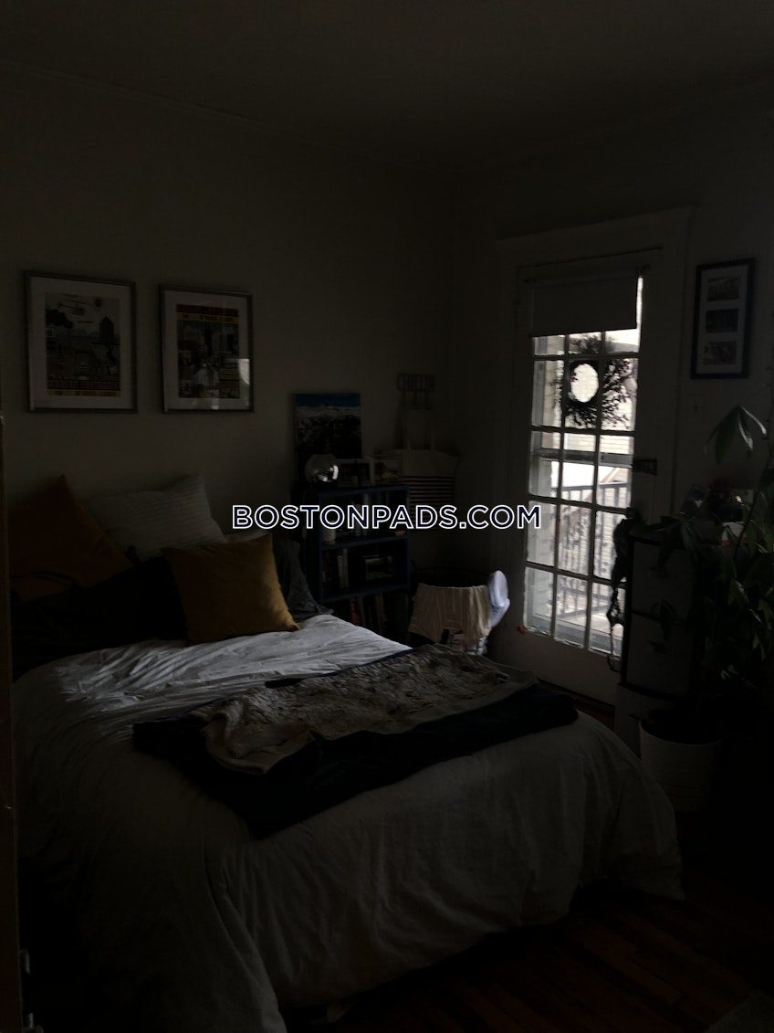 Boston - $2,875 /month