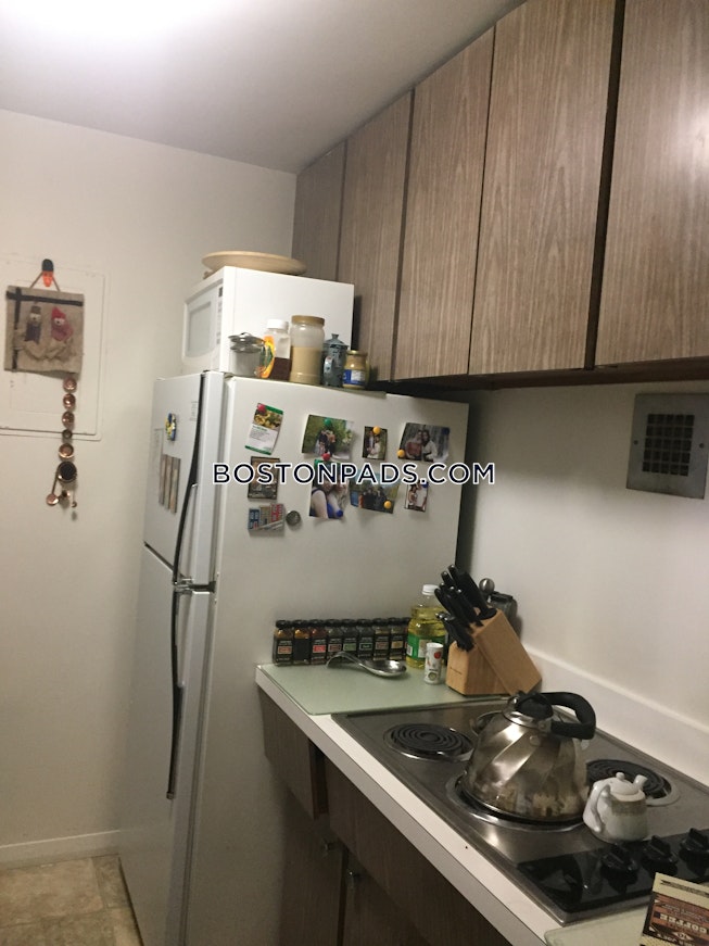 Boston - $2,050 /mo