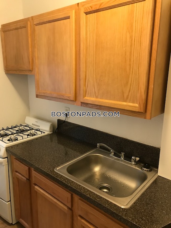 Boston - $2,625 /mo