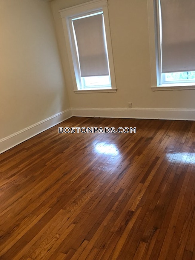 Boston - $2,625 /mo