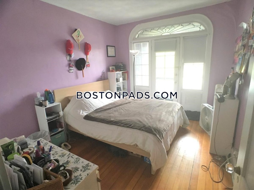 Boston - $2,890 /month
