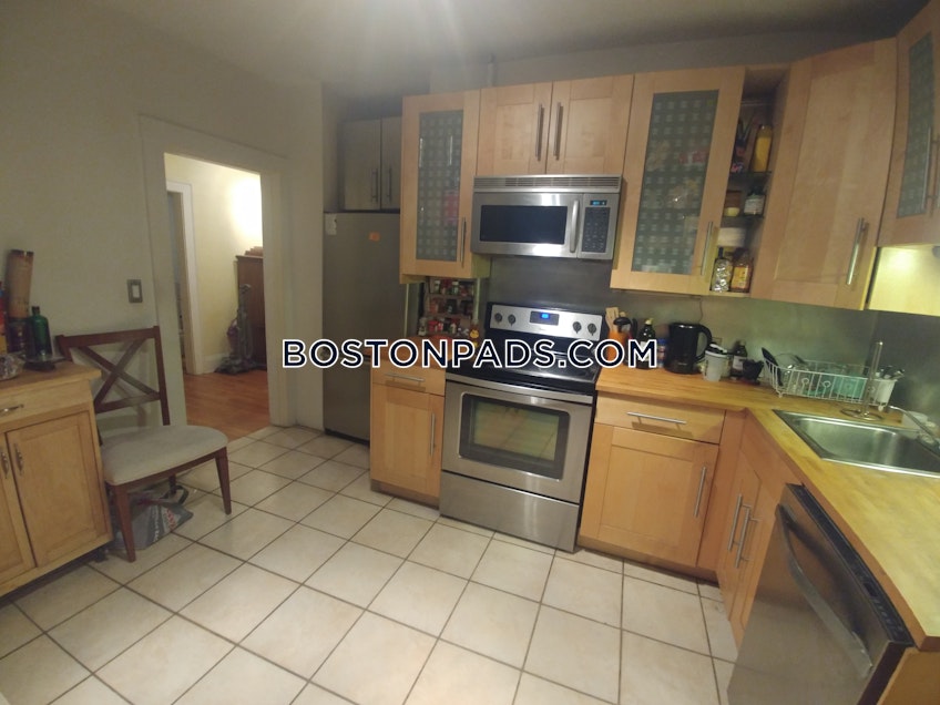 Boston - $2,890 /month