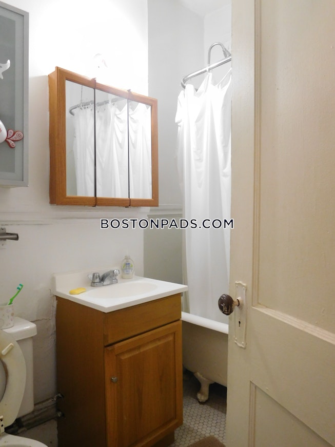 Boston - $2,625 /mo