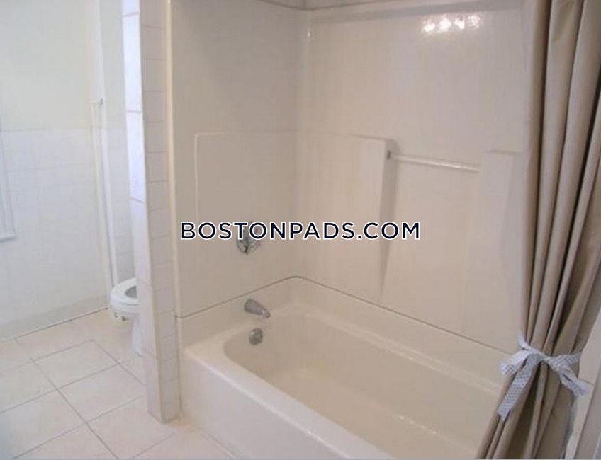 Boston - $2,250 /month