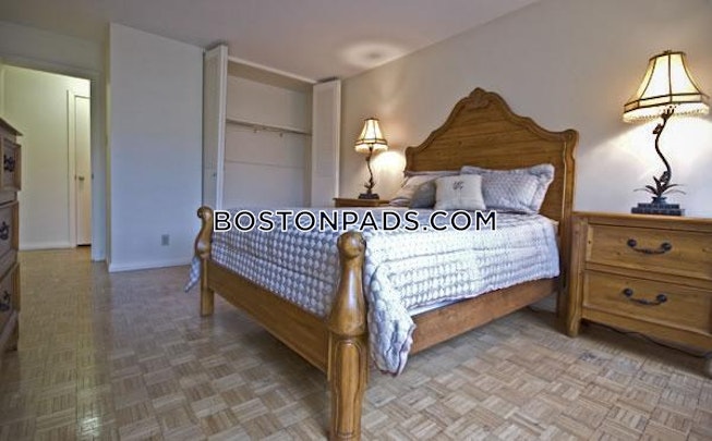 Boston - $1,825 /mo