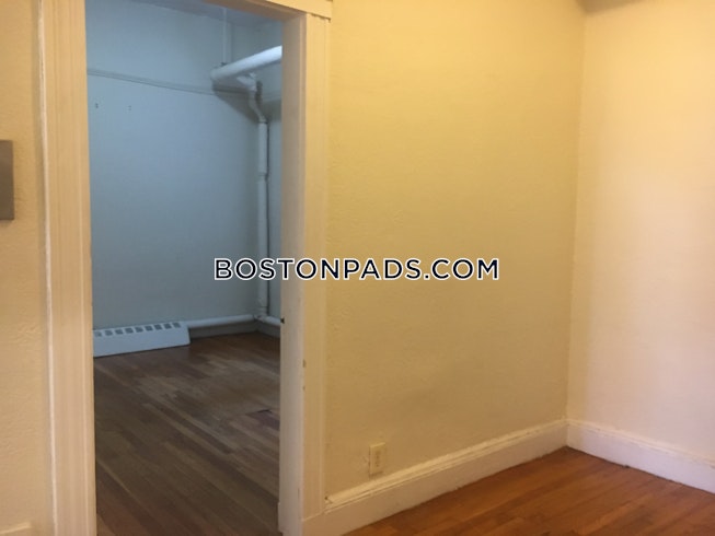 Boston - $2,550 /mo