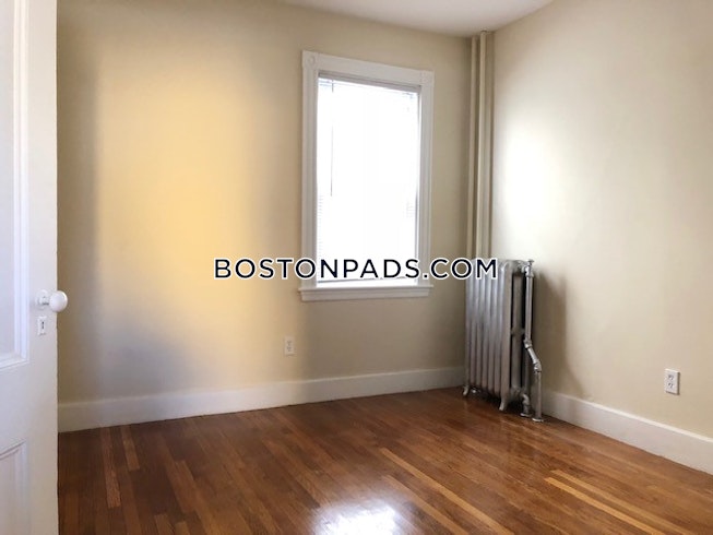 Boston - $3,000 /mo