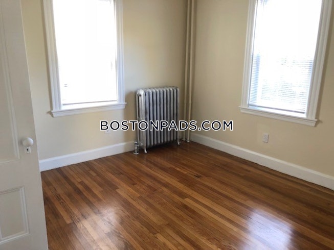 Boston - $3,000 /mo