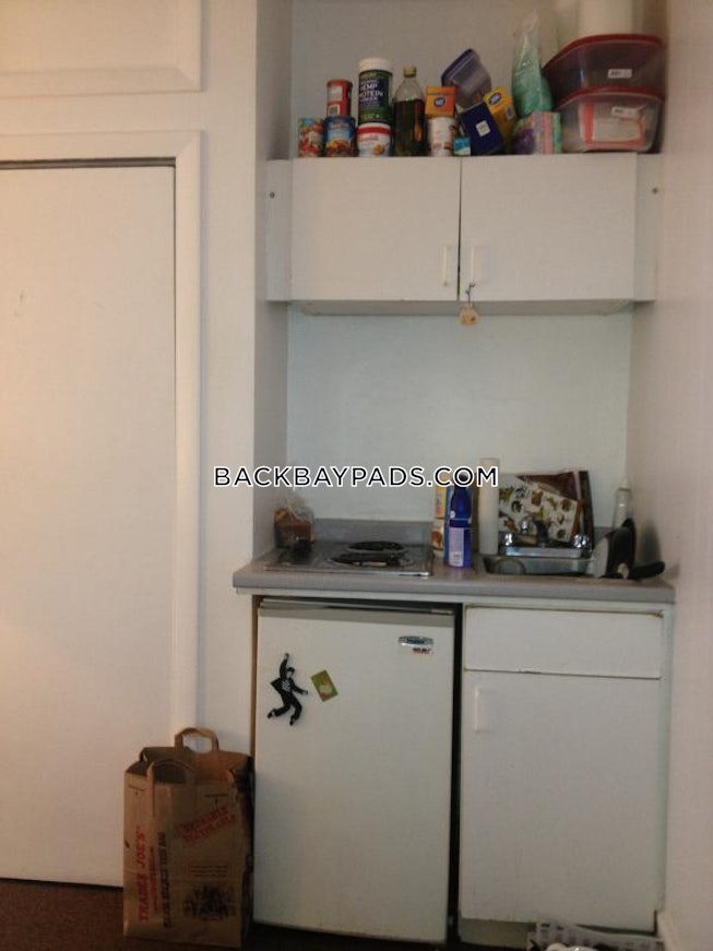 Boston - $1,895 /mo