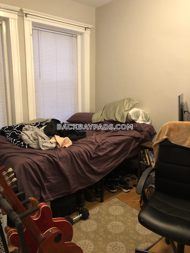 Boston - $3,200 /mo