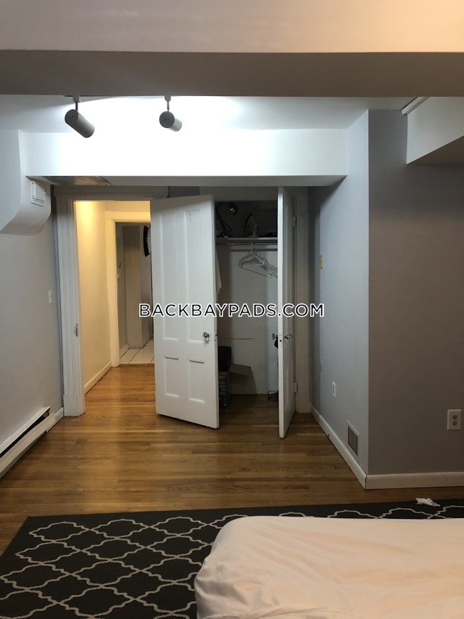 Boston - $3,000 /mo