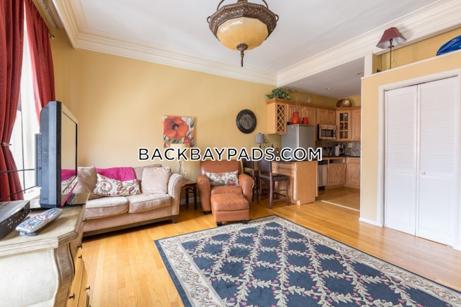 Boston - $4,000 /mo