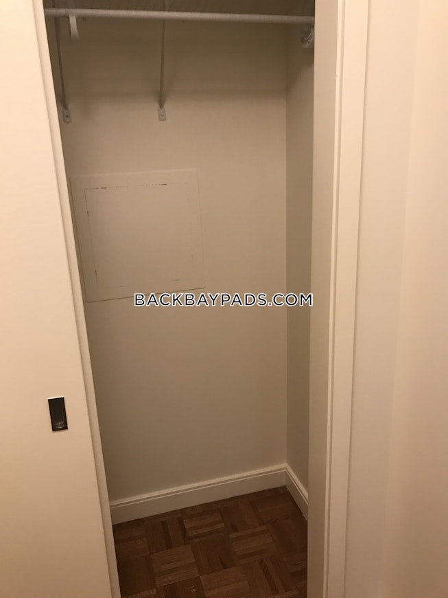 Boston - $11,500 /mo