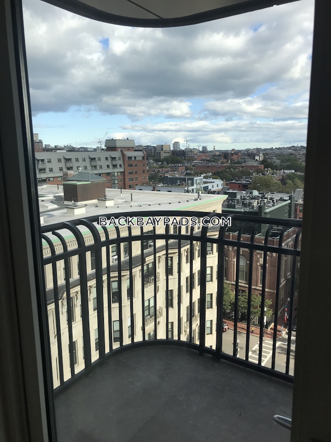 Boston - $11,500 /mo