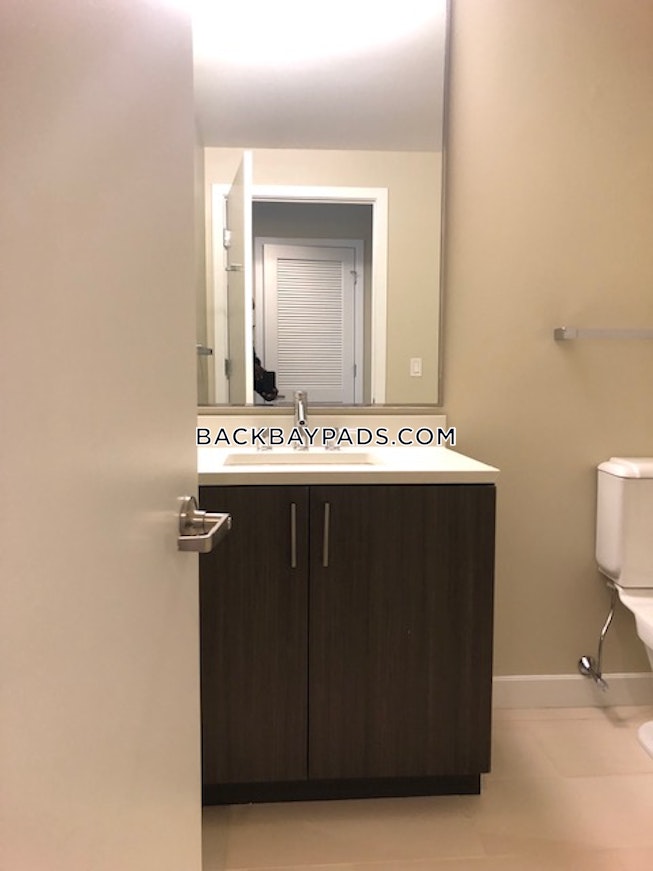 Boston - $4,125 /mo