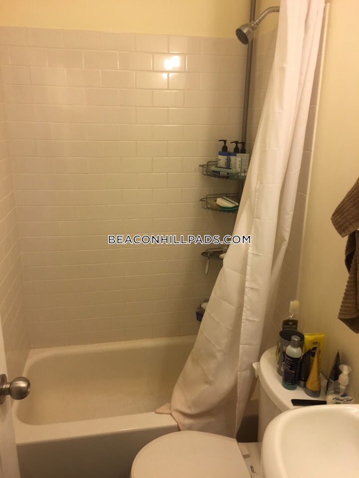 beacon-hill-apartment-for-rent-3-bedrooms-2-baths-boston-4900-4623598 