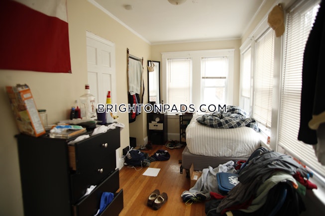 Boston - $9,000 /mo