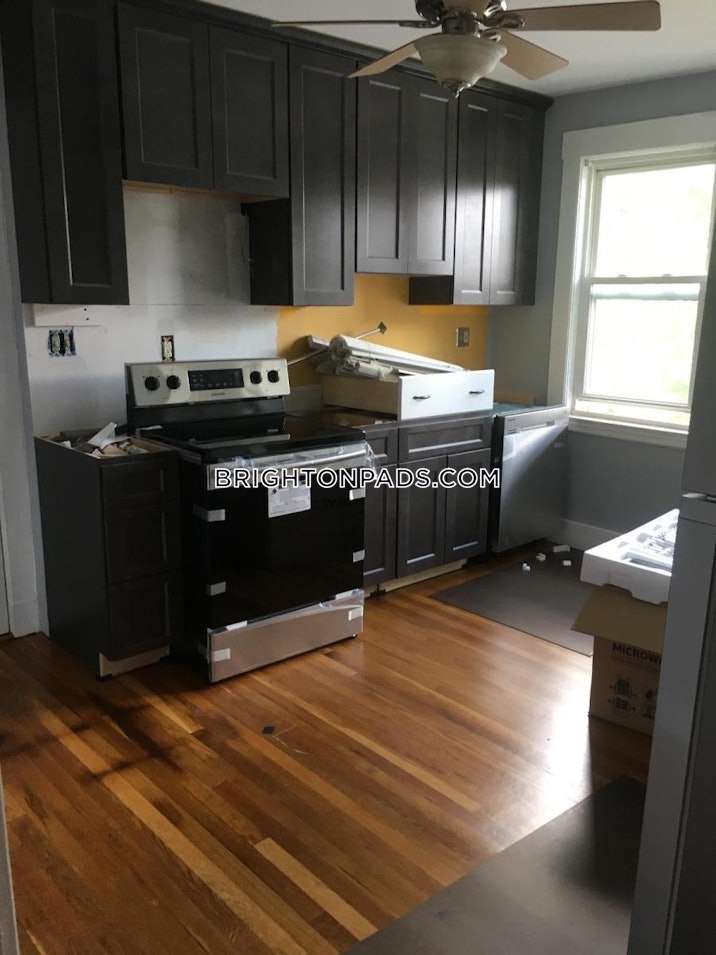 brighton-apartment-for-rent-3-bedrooms-1-bath-boston-3500-4557345