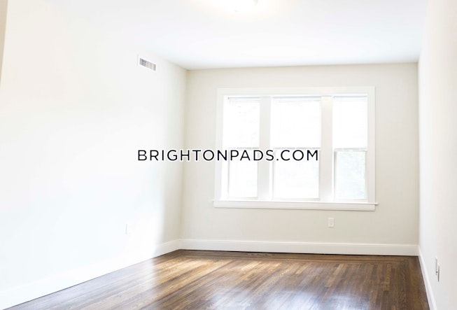 Boston - $7,350 /mo