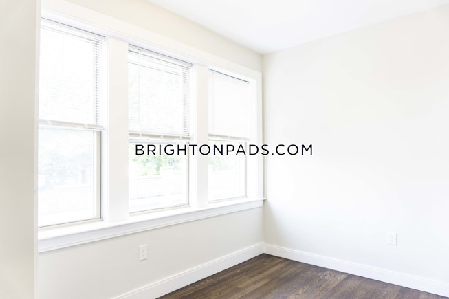 Boston - $7,350 /mo