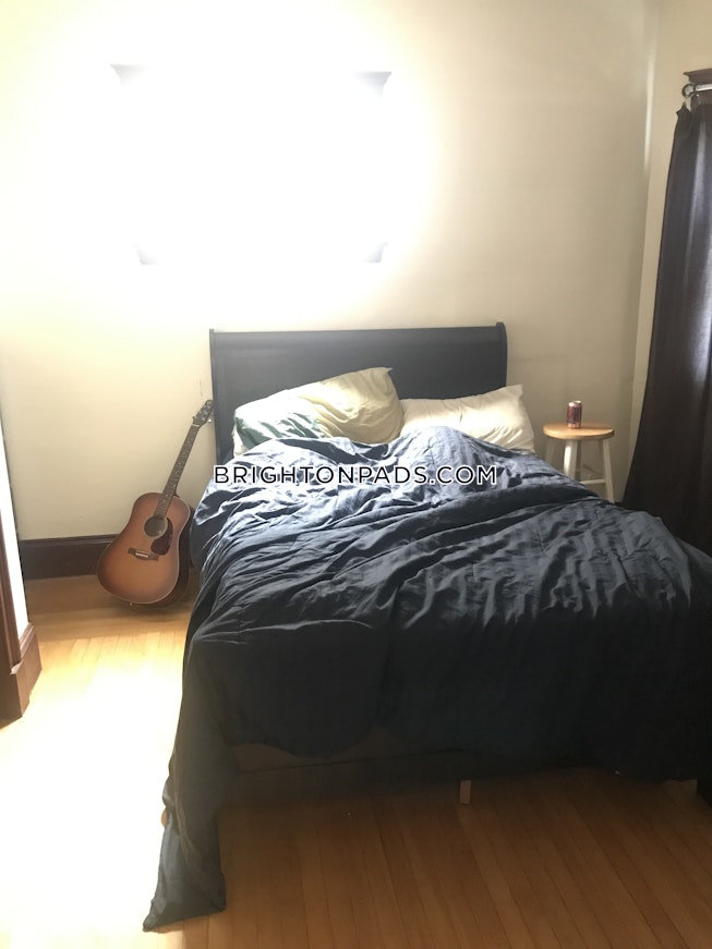 Boston - $2,500 /mo