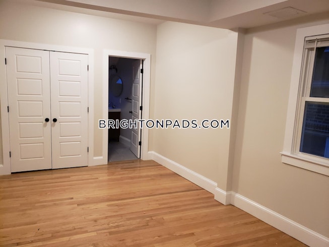 Boston - $6,200 /mo