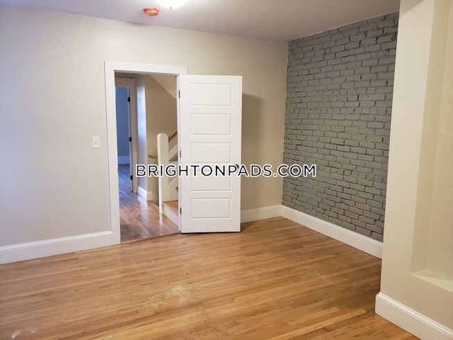 Boston - $6,200 /mo