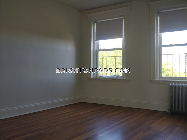 Boston - $2,150 /mo