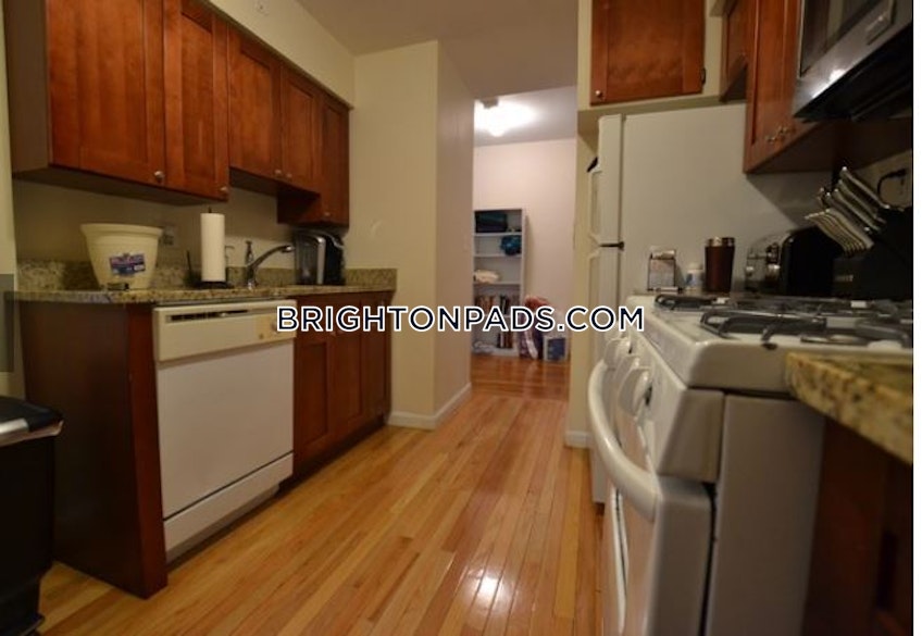 Boston - $2,100 /month