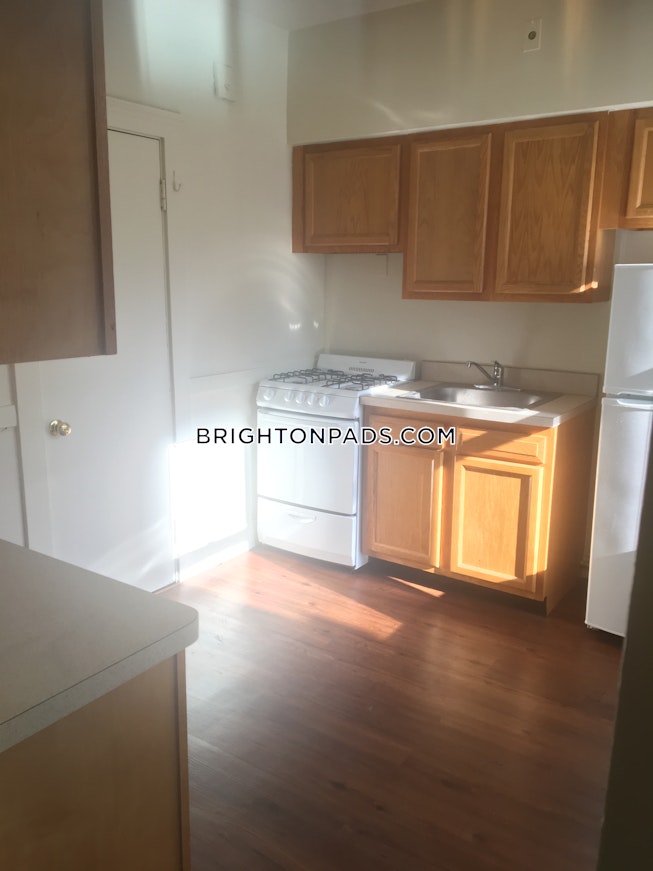 Boston - $2,850 /mo