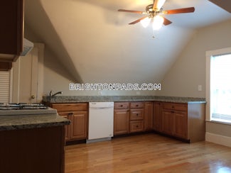 brighton-nice-2-bed-1-bath-available-now-on-litchfield-st-in-brighton-boston-2700-4127931