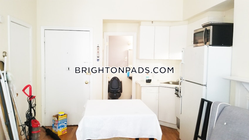 Boston - $2,250 /month