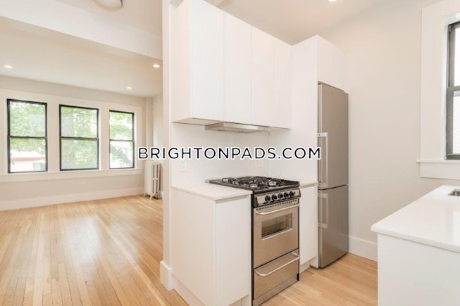 Boston - $2,300 /mo