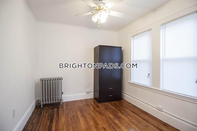 Boston - $3,200 /mo