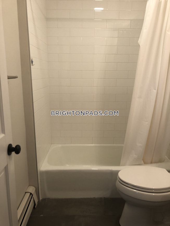 Boston - $2,100 /mo