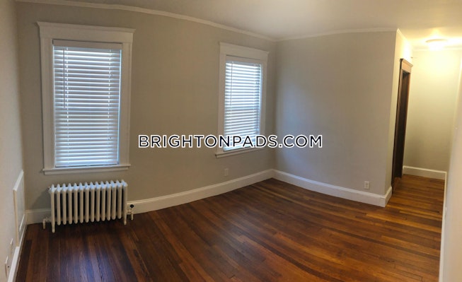 Boston - $2,800 /mo