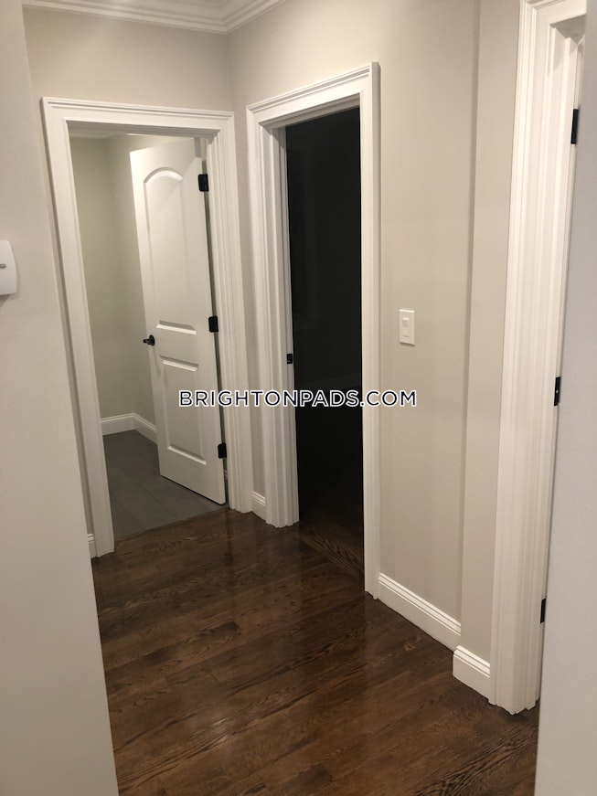 Boston - $3,100 /mo