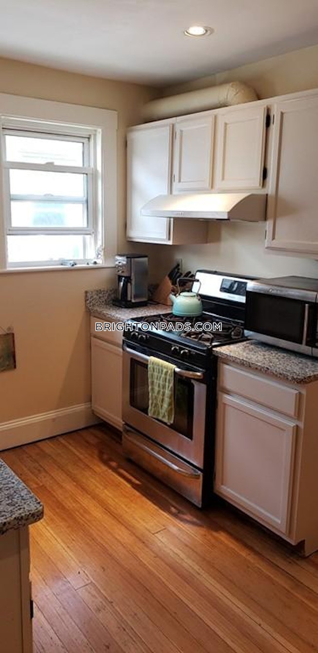 Boston - $2,350 /mo