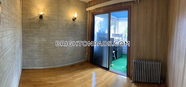 Boston - $3,500 /mo