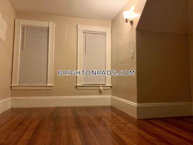 Boston - $2,550 /mo