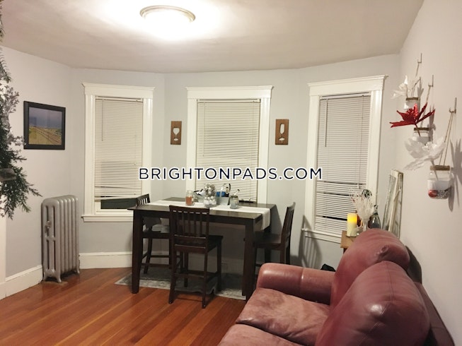 Boston - $2,000 /mo