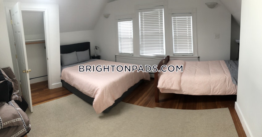 Boston - $2,900 /month