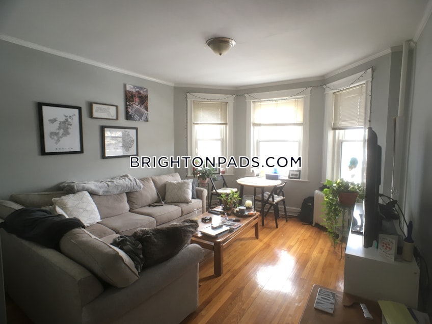 Boston - $2,300 /month