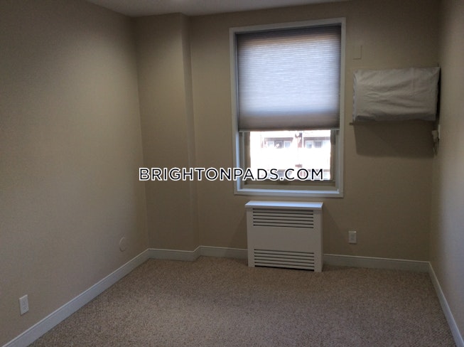 Boston - $3,457 /mo