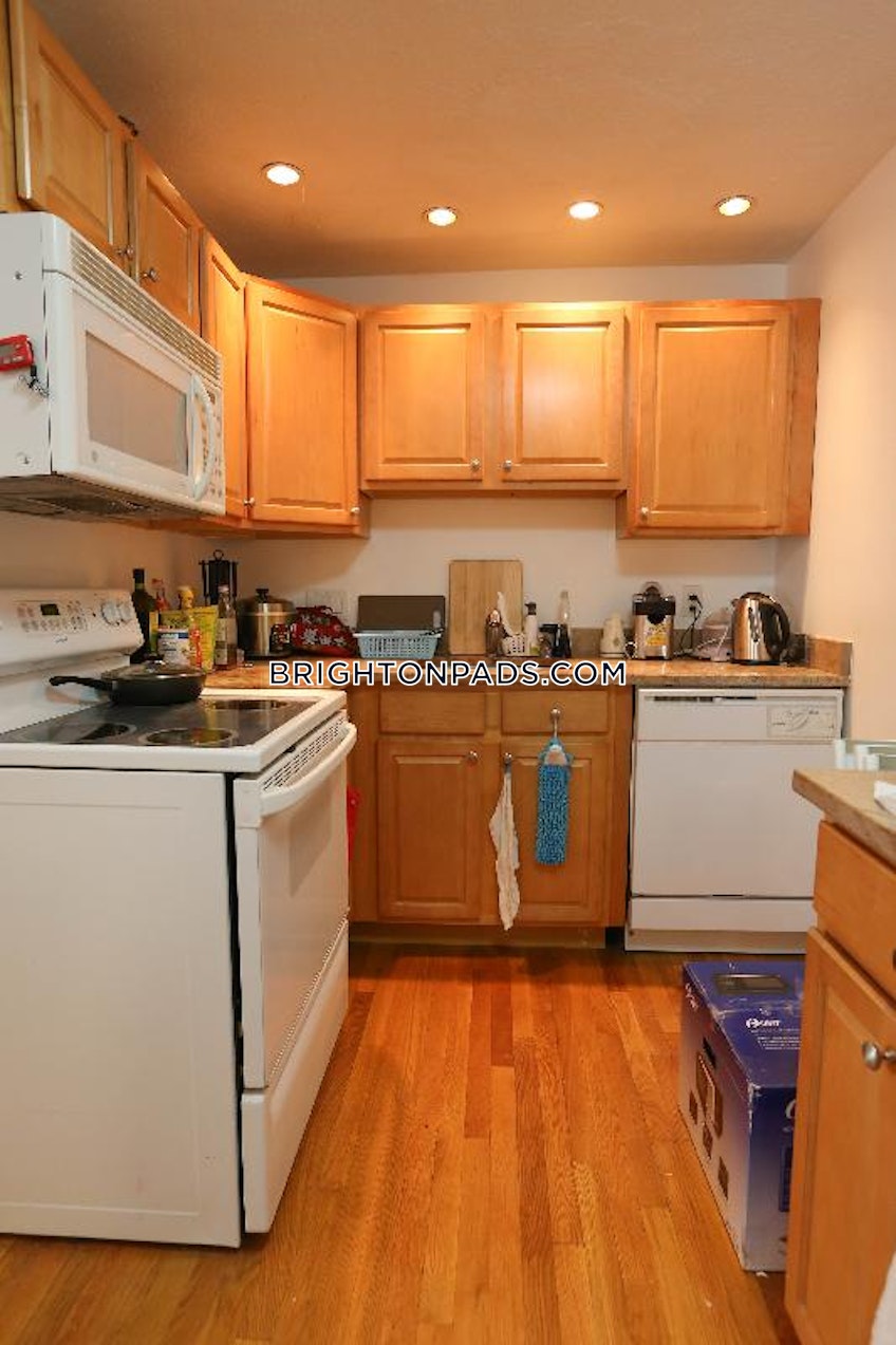 Boston - $2,375 /month