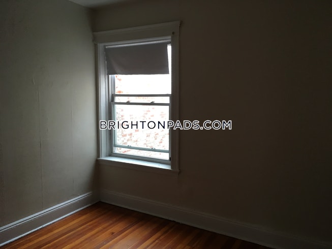 Boston - $3,100 /mo