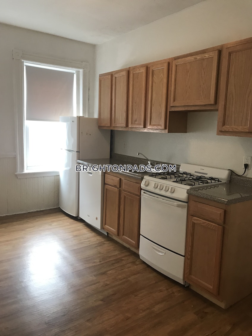 Boston - $3,695 /month